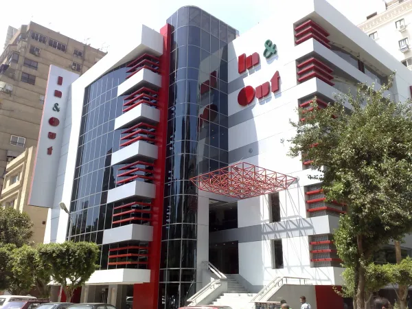 In & Out - El Mohandeseen